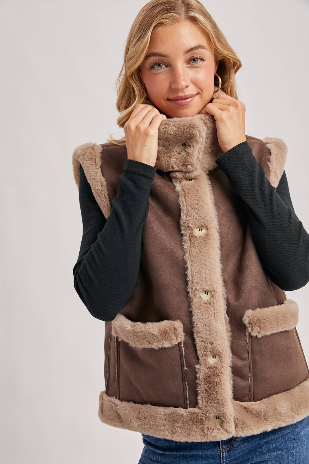 Bluivy - Wholesale Outerwear Vest - Women's - FAUX SUEDE WITH FAUX SHEARLING LINING TRIM VEST8