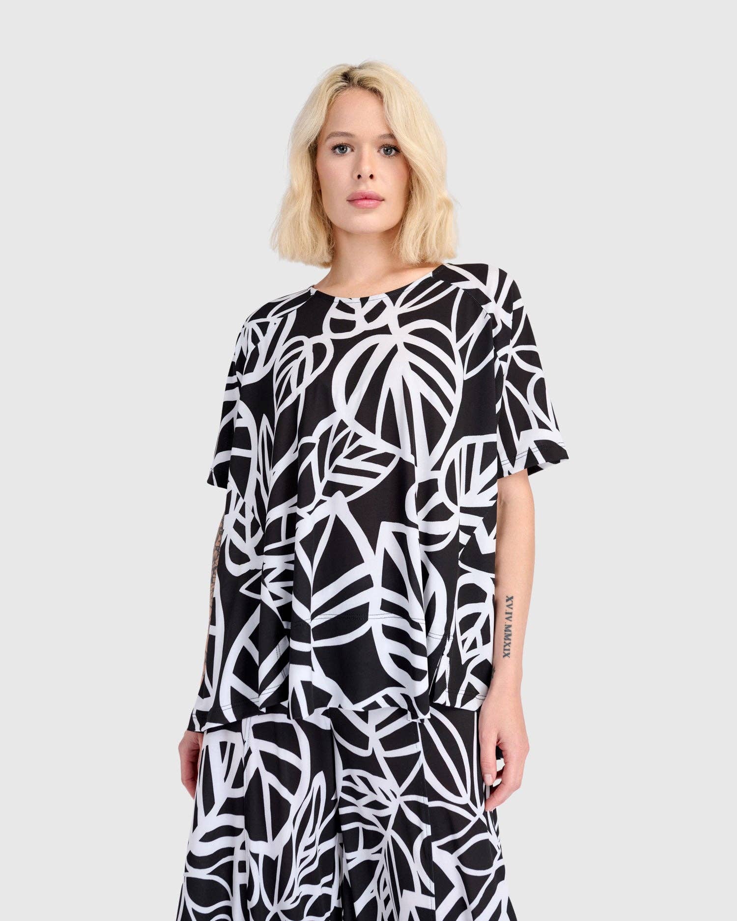 Foglia Trapeze Top, Mono for wholesale on Faire6