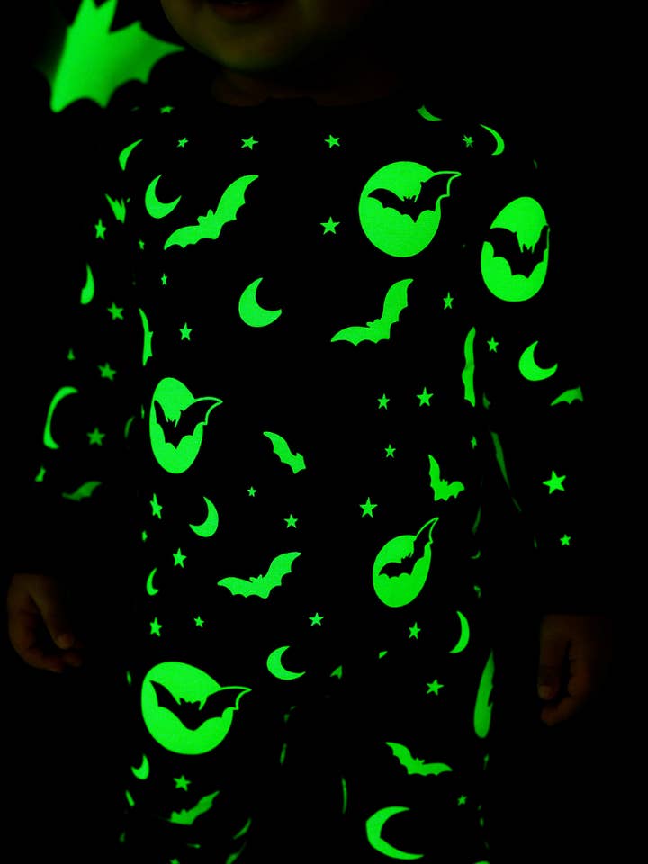 Kiki + Lulu - Wholesale Sleepsuit - Baby - Let’s Glow Trick or Treating Convertible Footies1