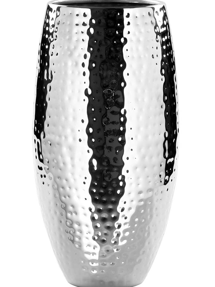Afrique/vase, nickelé, martelé. /H. 28 cm. 14 cm pour la vente par FINK Living