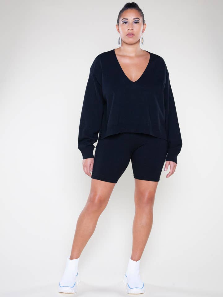 Strickpullover mit V-Ausschnitt für den Großhandel von Lesley Hampton