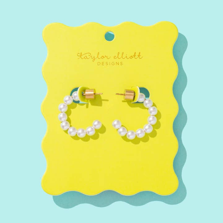 Hoop Øreringe - Små - Guldbelagt m/ Perler - Olivia for engroshandel hos Taylor Elliott Designs