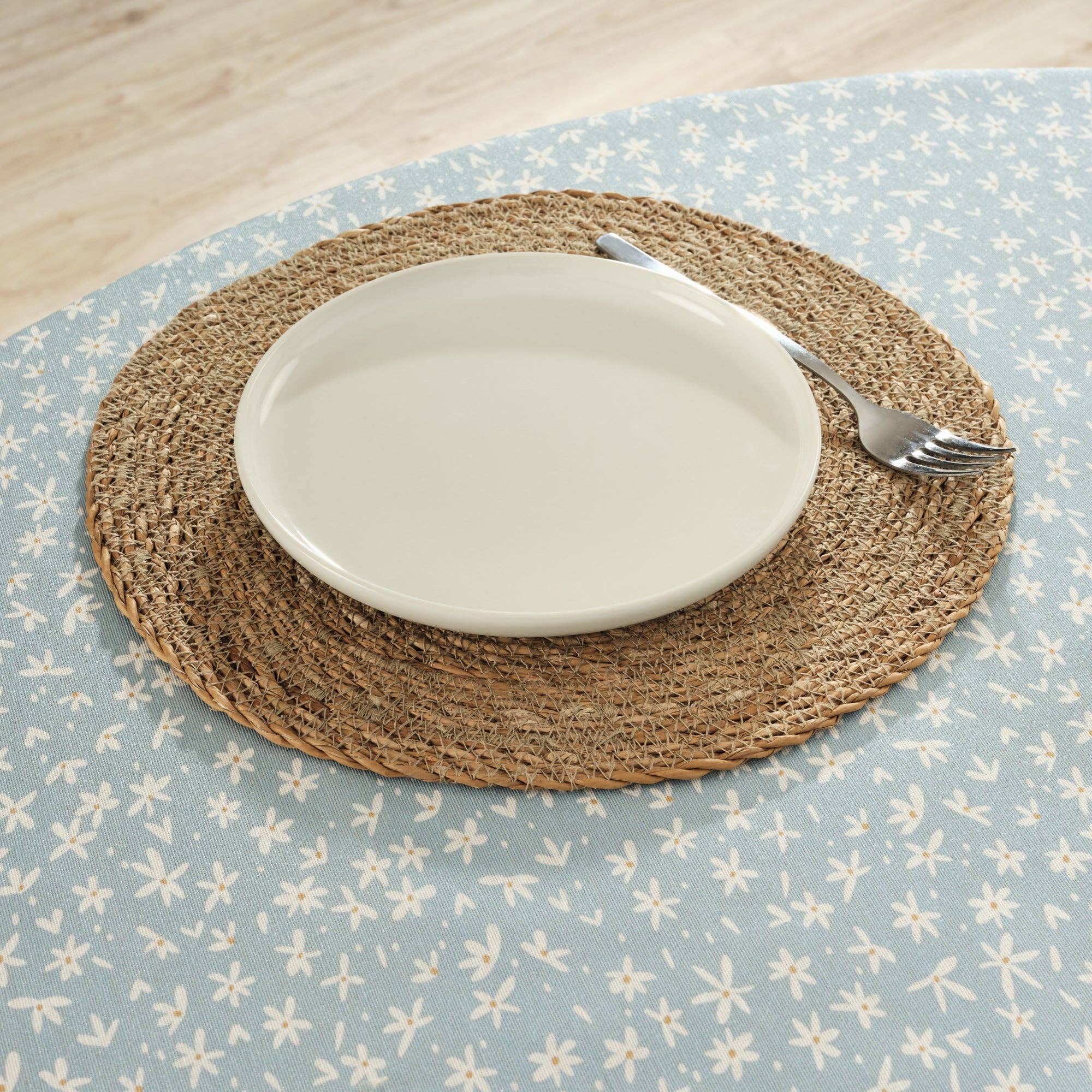SG HOGAR – wholesale Tablecloth – Resinated Stain-Resistant Round Tablecloth 0120-335