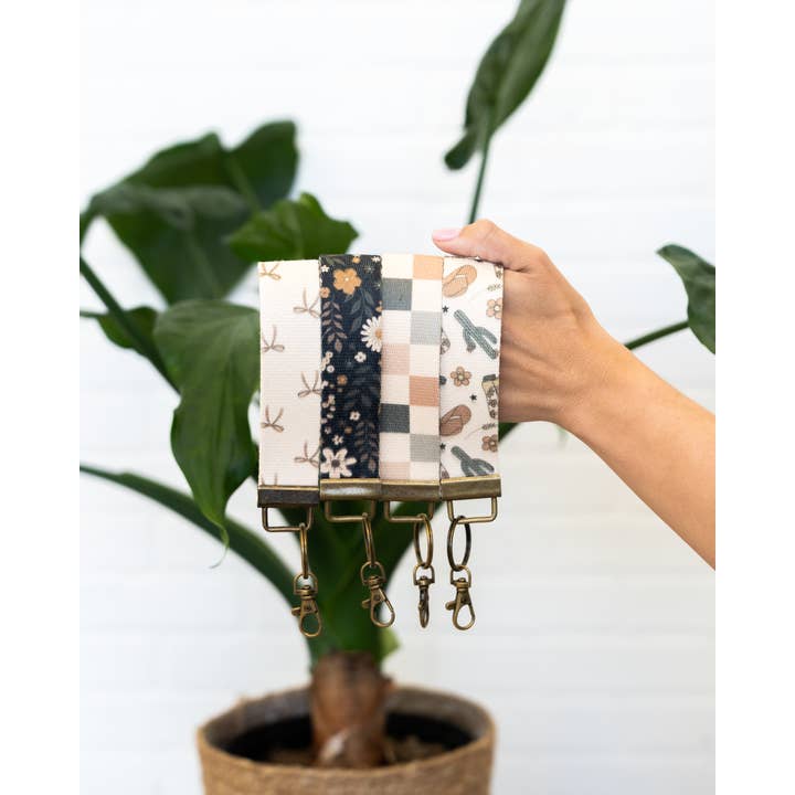 Frederick Family Co. - Wholesale Lanyard - Unisex - Canvas Wristlet Lanyard Keychain - Car Key Fob Holder1