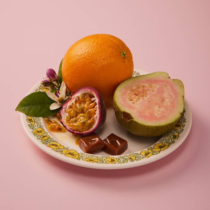 Le Bon Garcon - Caramels - Wholesale Caramel - P.O.G. Caramels, Yellow Floral Gift Box, 6 oz2