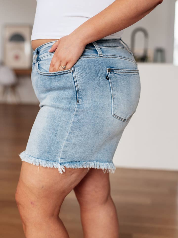 Avenue Wholesale - Wholesale Shorts - Women's - Judy Blue High Rise Cutoff Dad Shorts