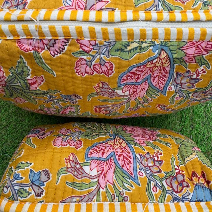 bhavnas boutique - Wholesale Makeup/Cosmetic Bag - Beautiful Block Printed Bag Cotton Cosmetic Bag Quilted Bags