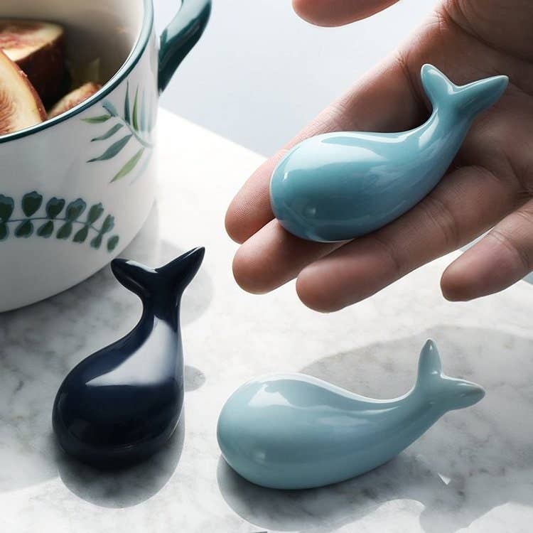 Gohobi （We cover U.S. import duties） - Wholesale Spoon Rest - Gohobi Ceramic Whale Chopstick Rest5