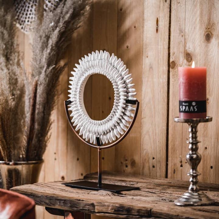 Michael & Philipp Noll e. K. - Wholesale Decorative Tabletop Object - Shell decoration stand white 38 cm6