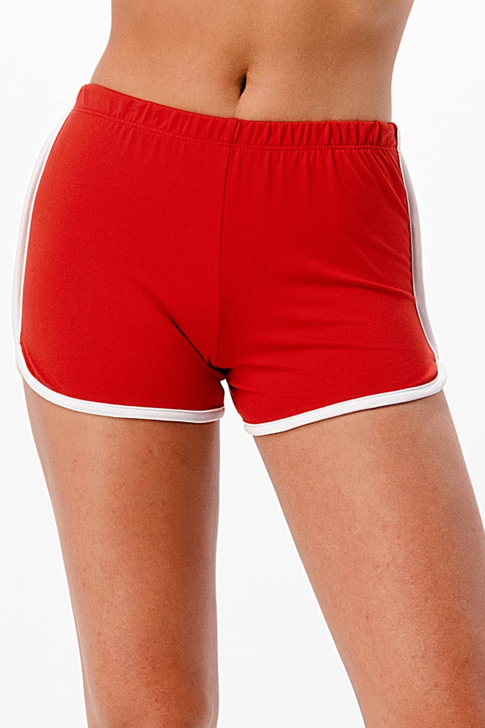 Lime All the Time - Wholesale Korte broeken - Dames - Effen gekleurde shorts met witte biezen in de naad14