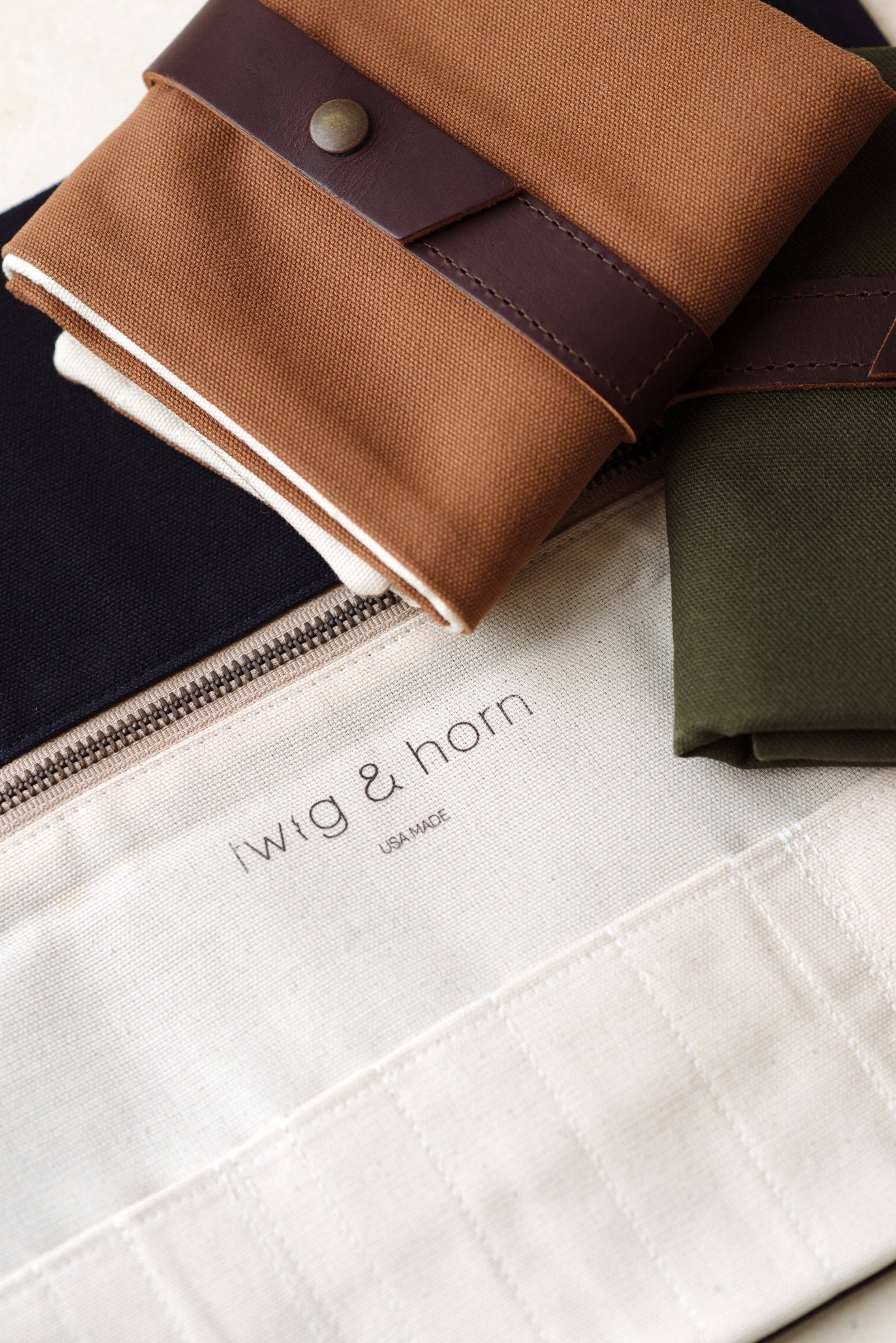 Quince & Co. – wholesale Knitting/Crochet Supplies – standard canvas interchangeable needle case6