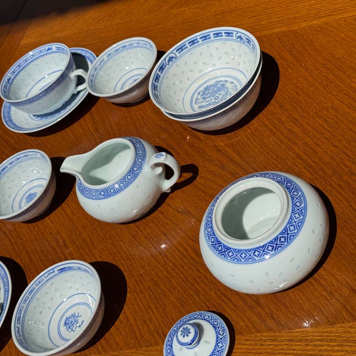 Office Objets - Wholesale Tea Set - Small Chinese tea set with 6 cups and saucers16