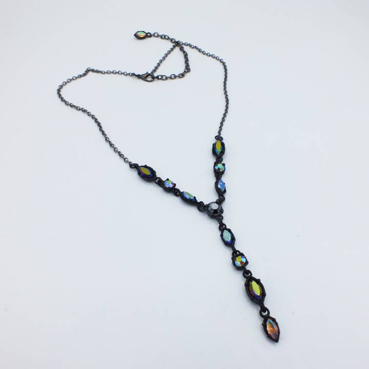 Vintage Crystal Lariat Necklace in Black Metal for wholesale by Fizz