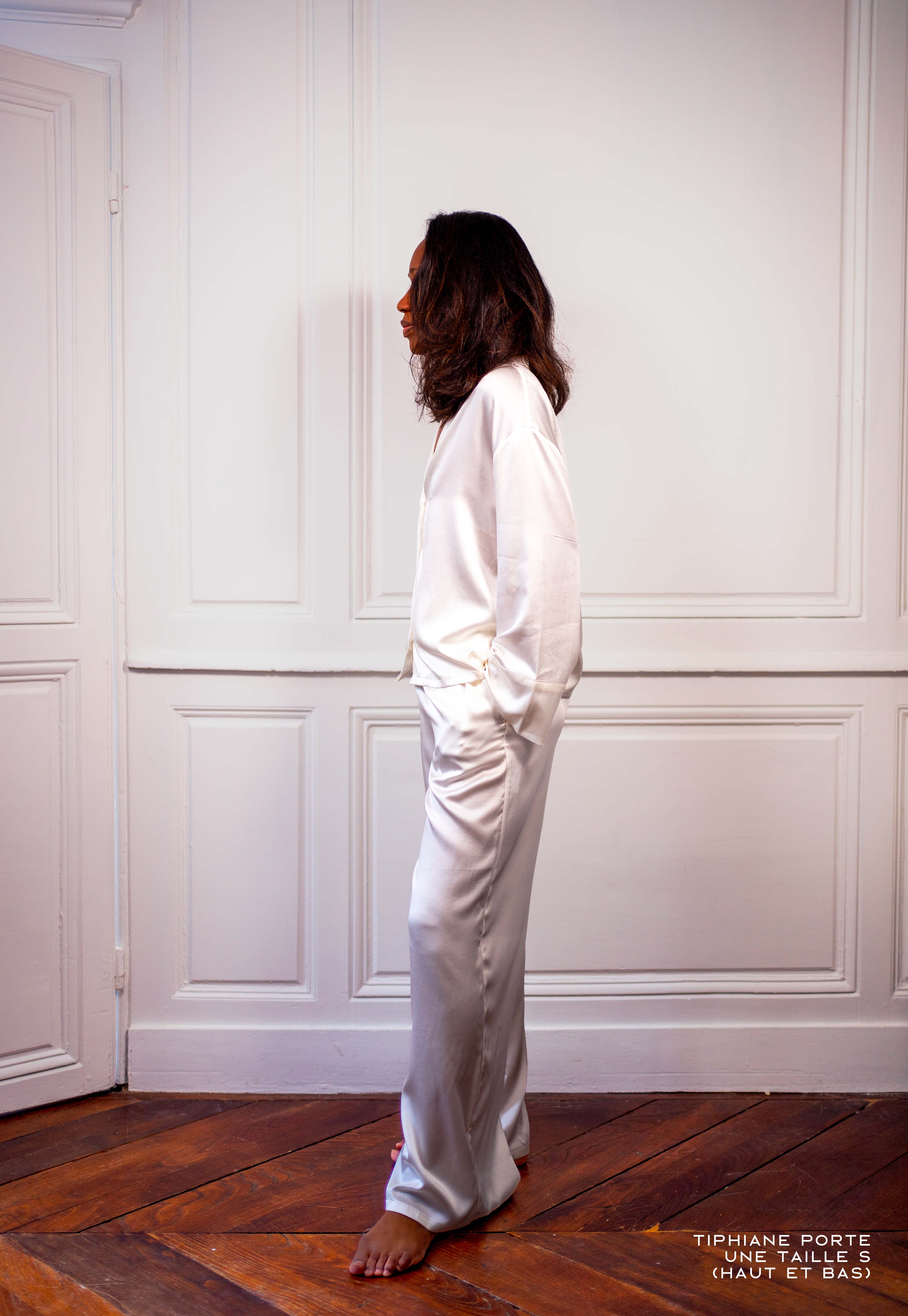 Venus and Gaia – Großhandel Schlafanzug-Set – Damen – Organisches Seiden-Pyjama-Set – Elfenbein1