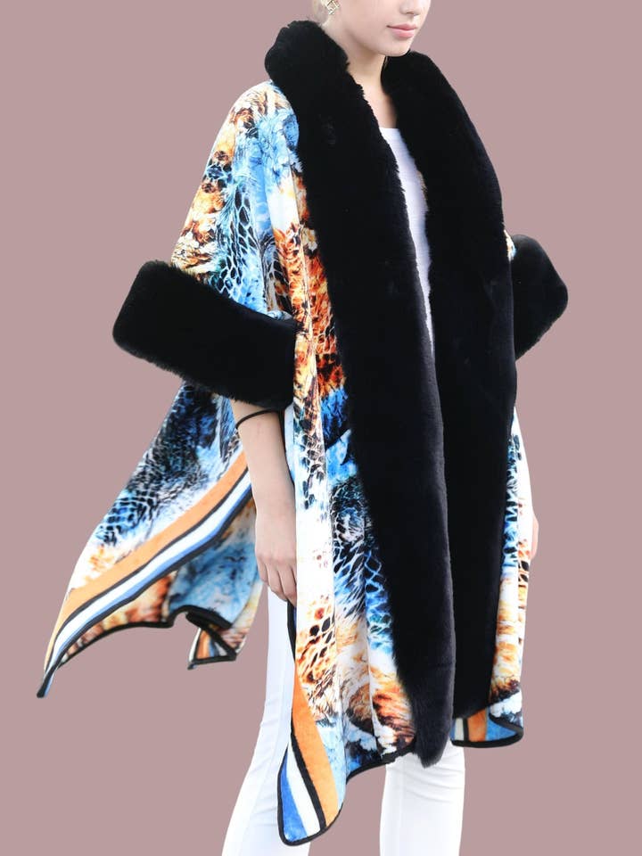 JC030305 Blauwbruine knuffel met slangenpatroon en imitatiebontversiering Ruana voor wholesale door JC Sunny Fashion