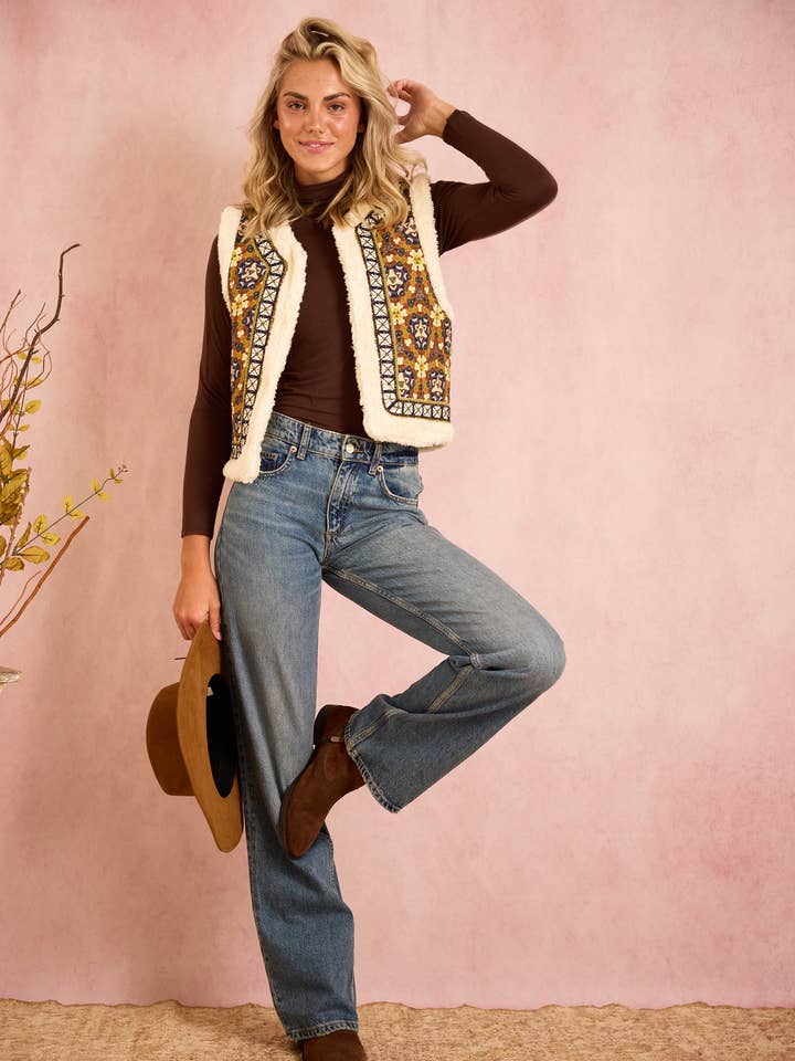 The Willow Sherpa omkeerbaar vest - Chestnut Swirl voor wholesale door Brooks Avenue