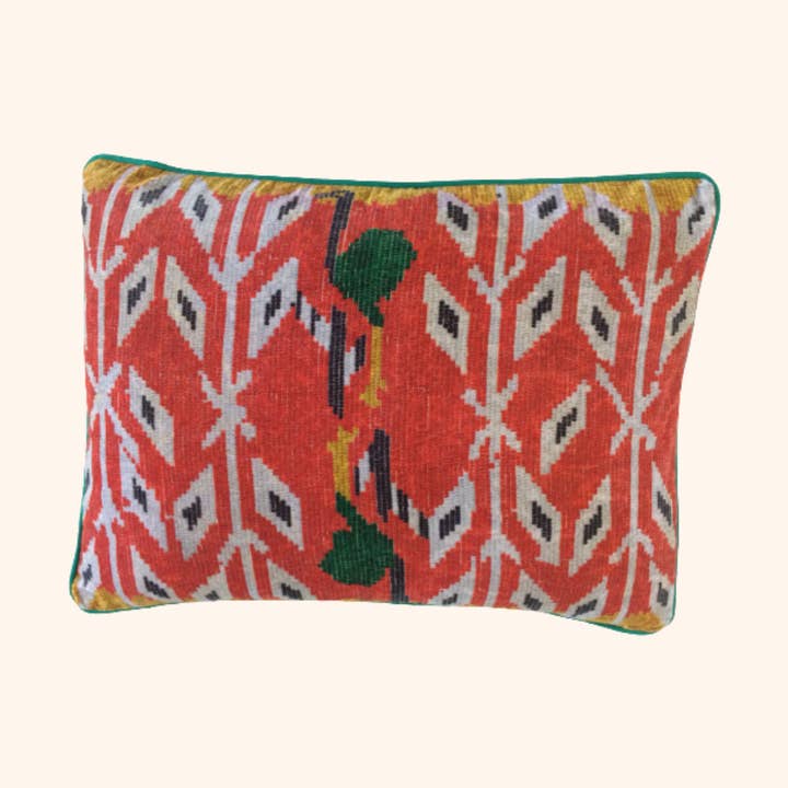 Diyego Kissen - Rot, Weiß & Grün für den Großhandel von Amechi