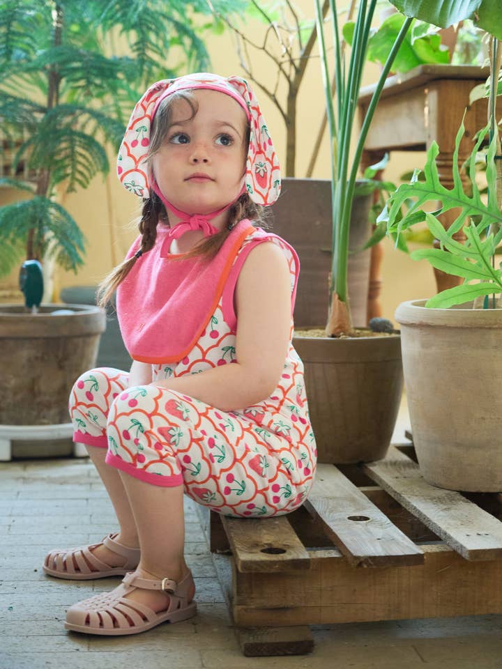 Salopette courte Kai - Cerise Berry pour la vente par Ameelo