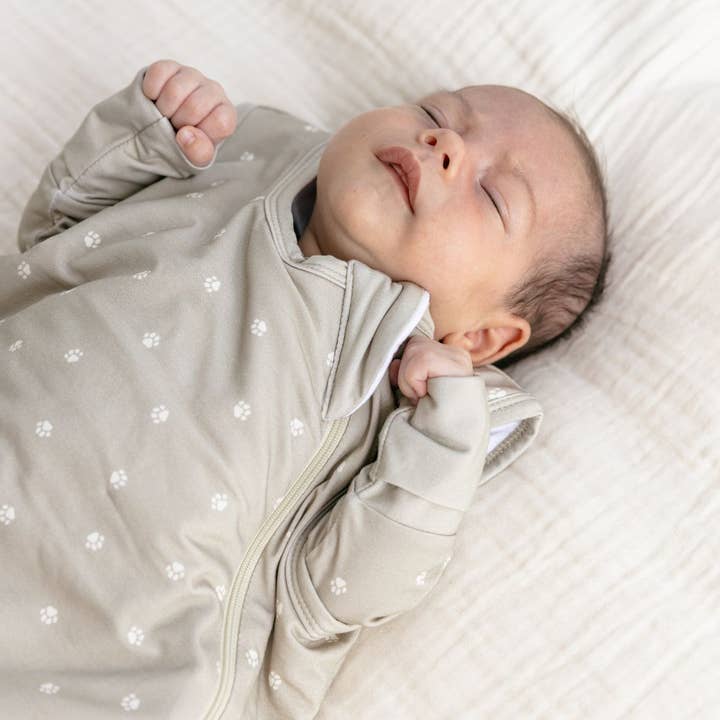 Saco de dormir de bambú Foot Print and other Purchase Wholesale sanitaria bambini. Free Returns & Net 60 Terms on Faire trending on Faire.