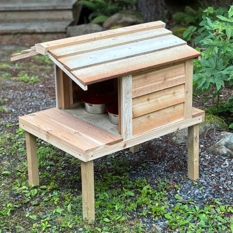 UnderCover Pet Houses - Wholesale Pet Elevated Bowl - Cat/Dog - Outdoor Cat Feeding Station with Raise Platform and Extended Roof - Food Shelter for Feral Cats11