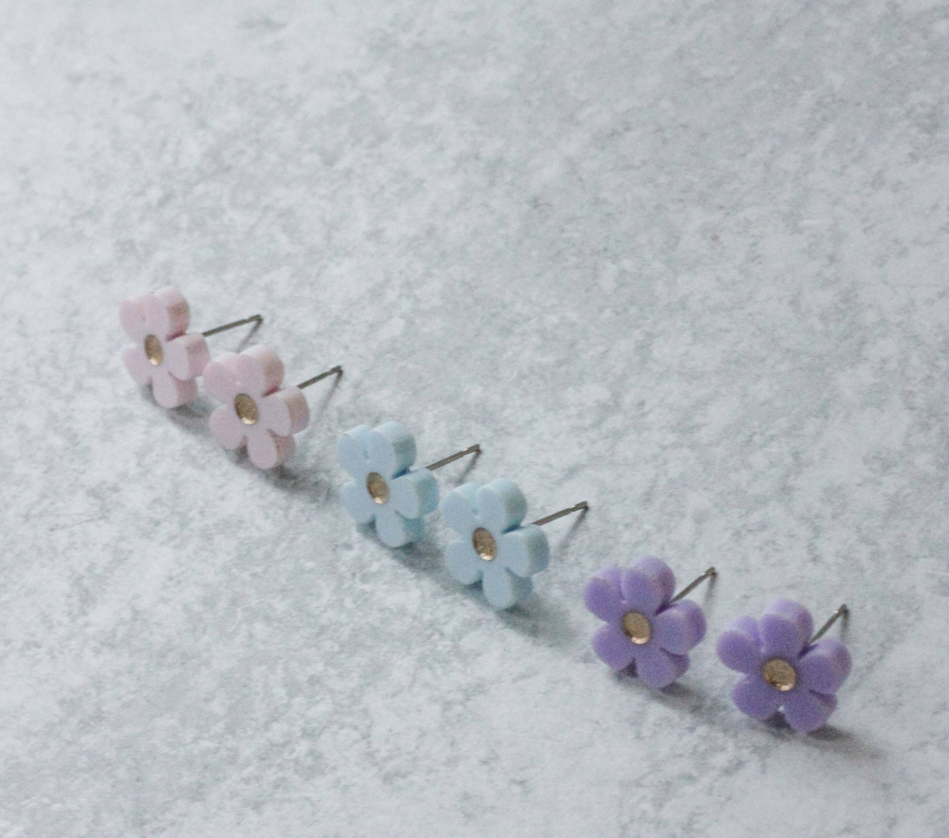 Wondermint Goods - Wholesale Stud/Post Earrings - Daisy Stud Earrings4
