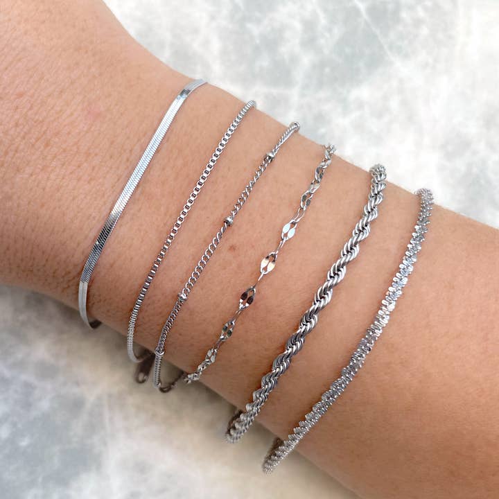 Blueyejewelry - Wholesale Link & Chain Bracelet - Dainty Silver Bracelets - Waterproof Chain Bracelets1