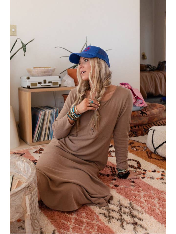 Three Bird Nest - Wholesale Dress - Women's - Simply Comfort Dress - Mocha
