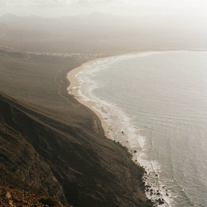 A Week Abroad - Wholesale Travel - Lanzarote book - Book3