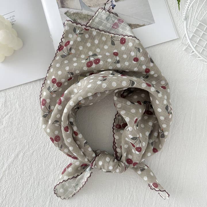 Funkyrel® Atzbranding Limited – Cachecol - Mulher por atacado – Scarvii - Lenço Vintage com Padrões de Bolinhas e Cerejas1