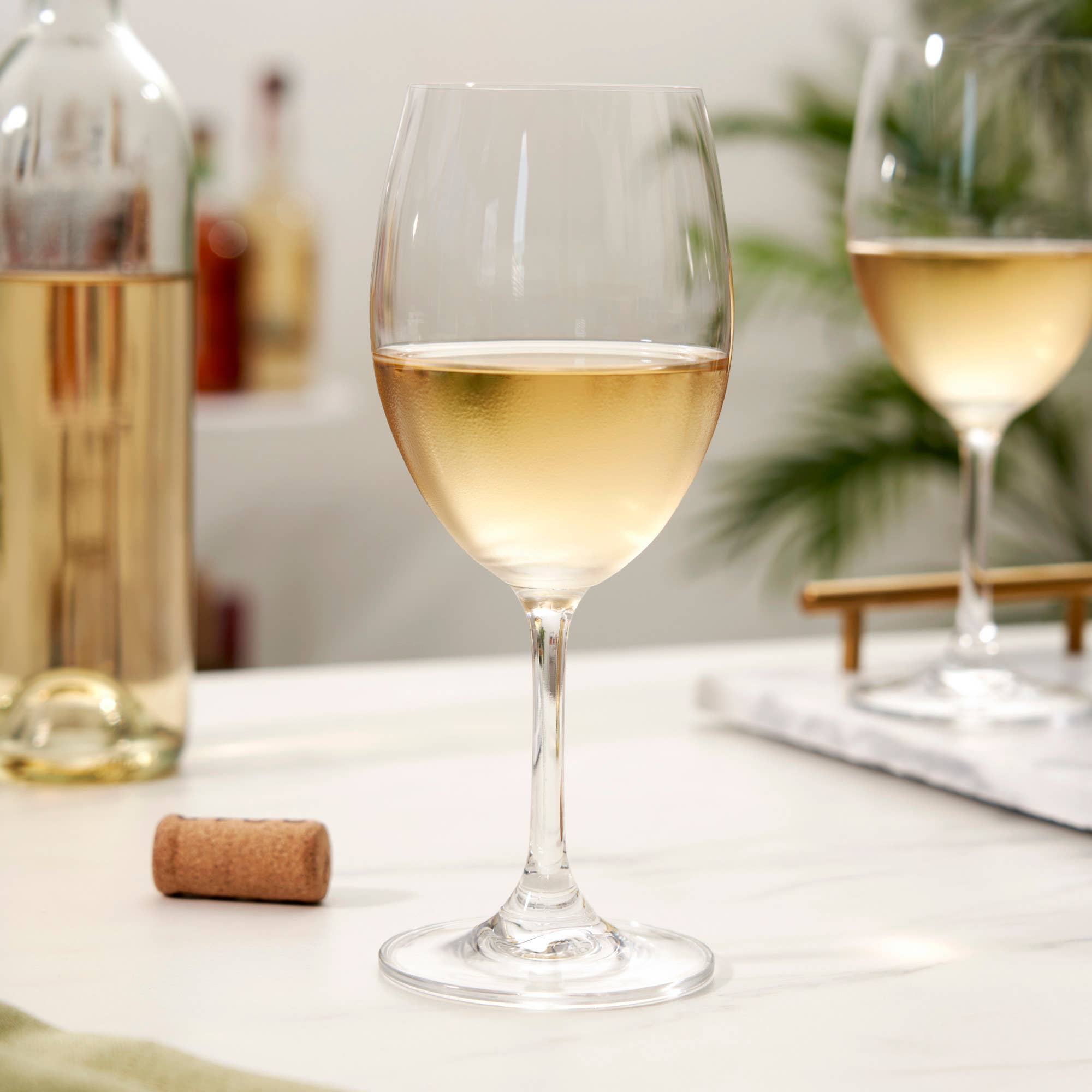 TRUE - Wholesale Wine Glass - Taste Stemmed Crystal Red and White Tasting Glasses Set of 42