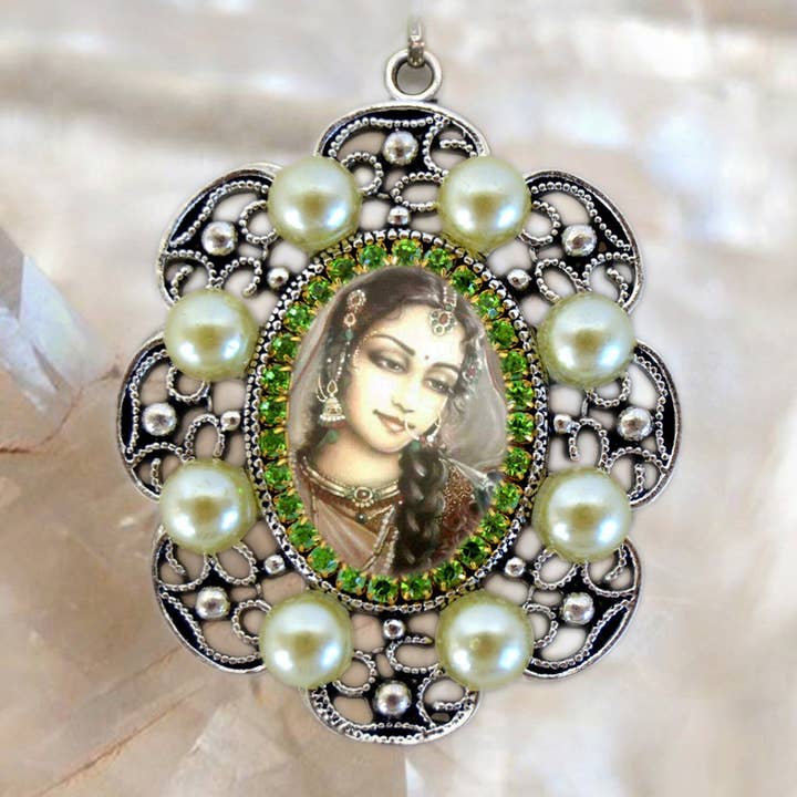 MariaSantissimaShop - Wholesale Pendant/Charm Necklace - Goddess Parvati Handmade Necklace Hindu Indian Devotion Charm Jewelry Medal Pendant