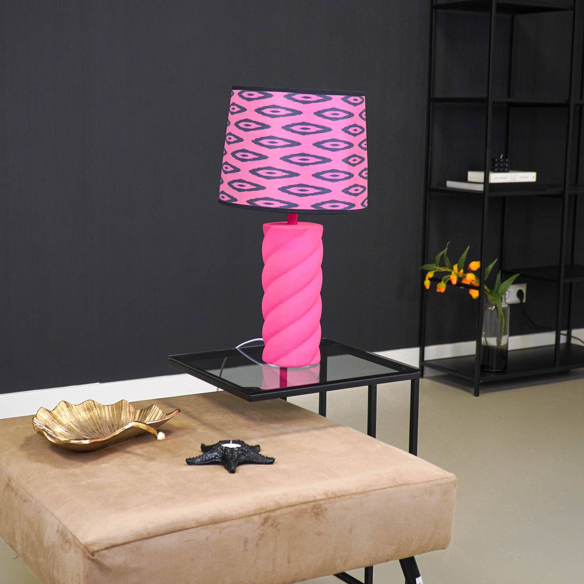 Housevitamin bv - Wholesale Accent/Desk Lamp - Table Lamp - Ceramics - Neon Pink - E27- 12x12x28cm6