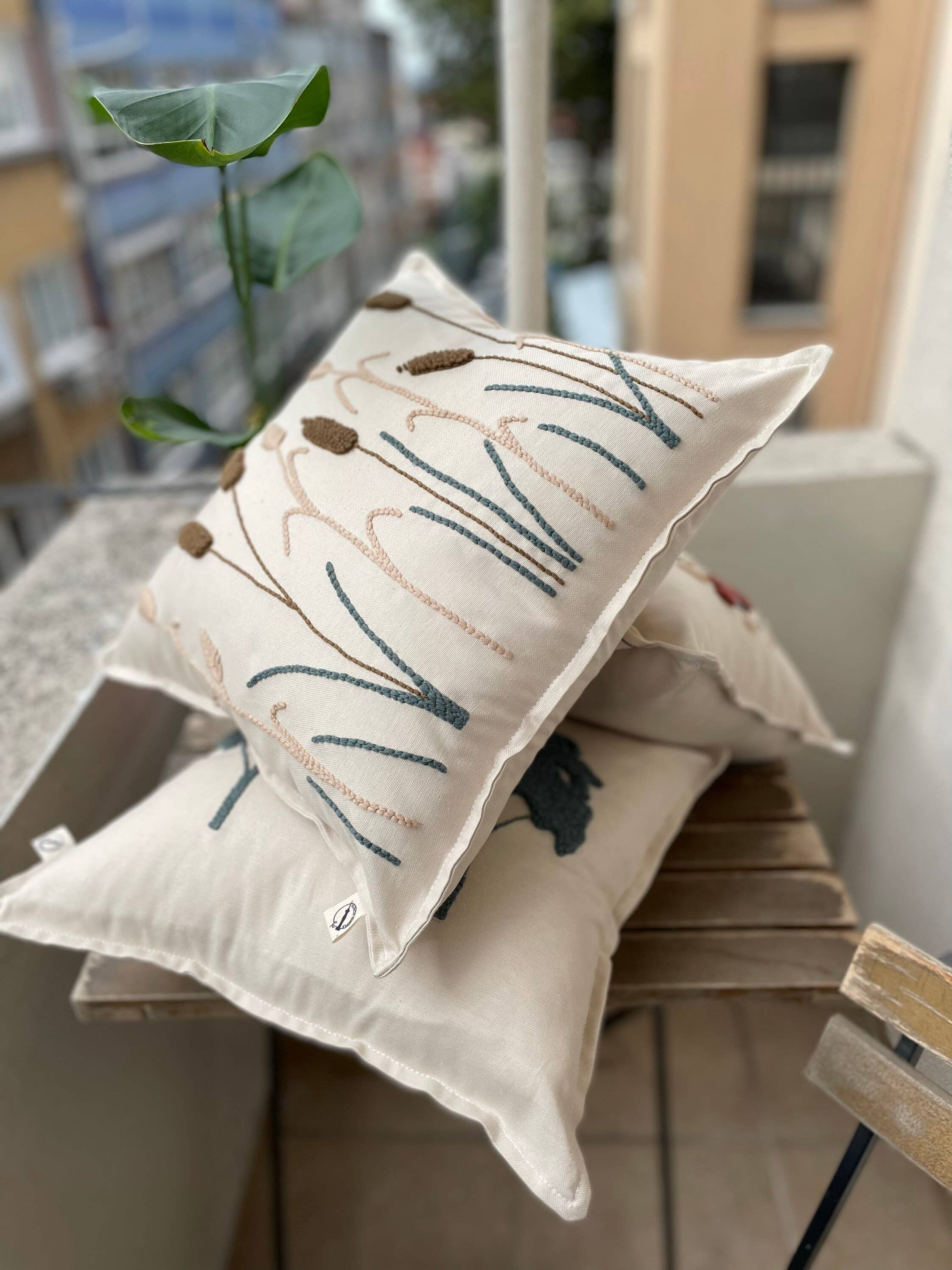 Punch Simple - Vente Housse de coussin - Housse de coussin en forme de roseaux brodés à l'aiguille perforée6