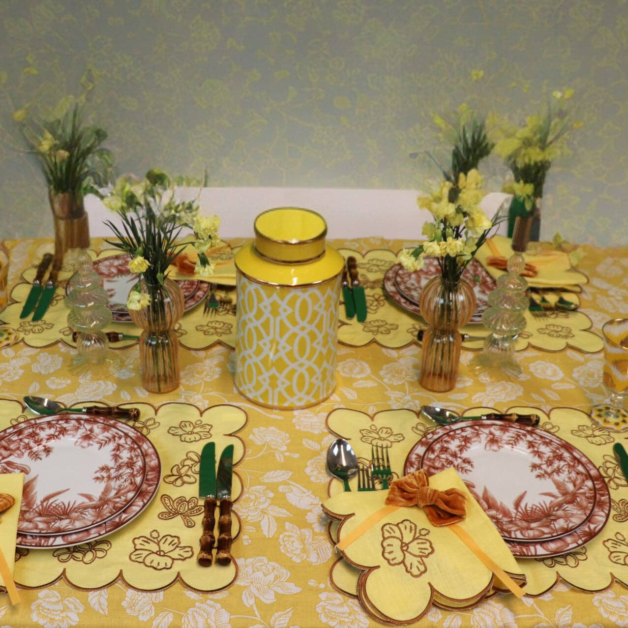 Ro’Table NYC - Wholesale Tablecloth - Marigold Flora Parlour Tablecloth6