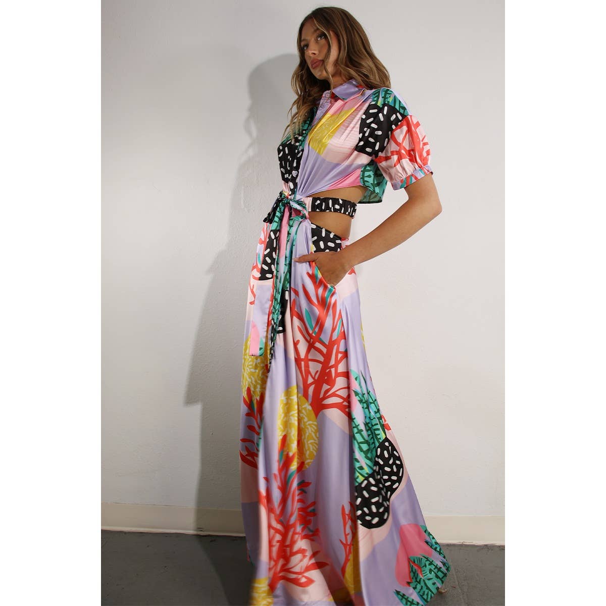 LAVENDEL MULTI TILLBAKA ÖPPEN MIDJA BAND SKJORTOR MAXI KLÄNNING för wholesale på Faire7