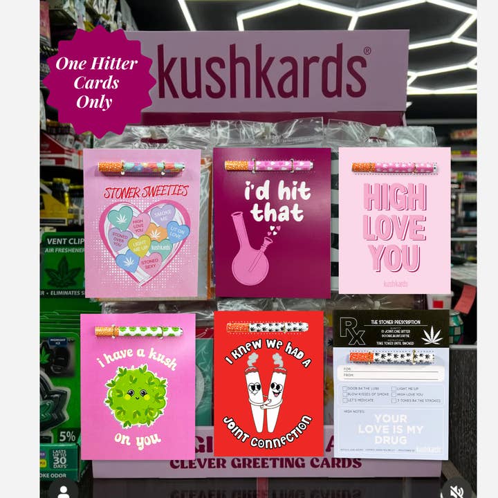 Présentoir de comptoir KushKards pour la Saint-Valentin pour la vente par KushKards