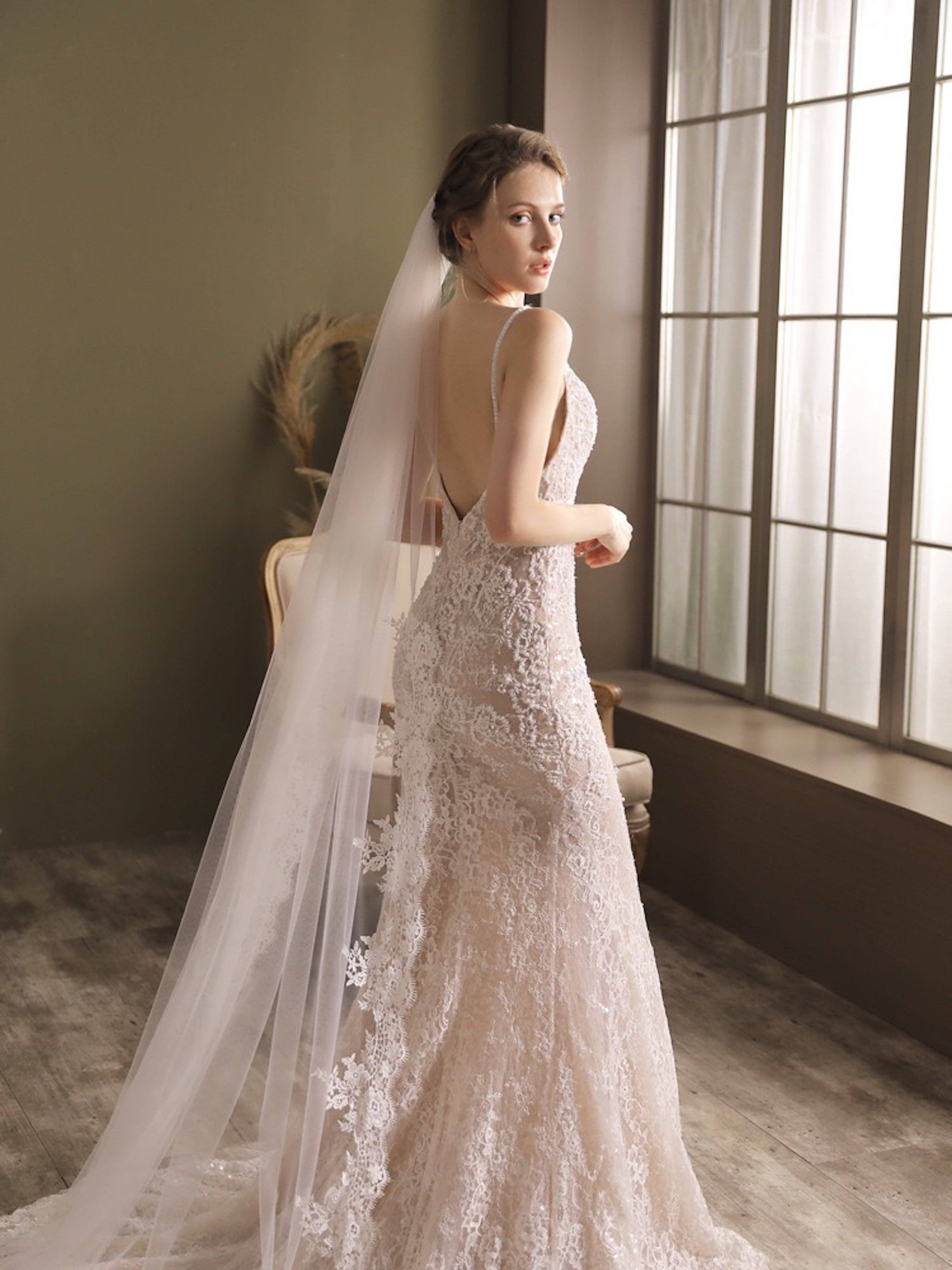 LanLivia - Wholesale Veil - Women's - Cathedral Length Bridal Veil with Lace Edging - Royal Style White Wedding Tulle Accessory-Iron it before use4