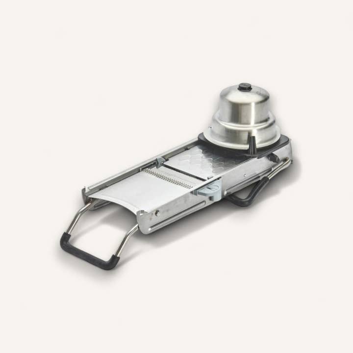 LA MANDOLINE REVOLUTION for wholesale by La Brigade de Buyer