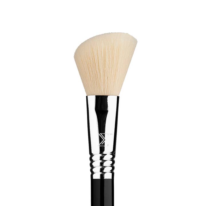 Sigma Beauty - Wholesale Cheek/Face Makeup Brush - Large Angled Contour Cheek/Face Makeup Brush