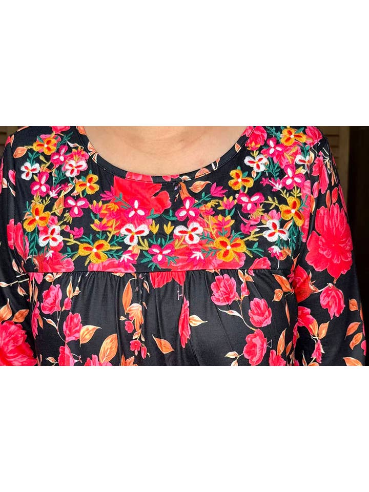 luluclothes - Wholesale Tunic - Women's - Floral embroidery & floral 3/4 sleeves women top XCH163394