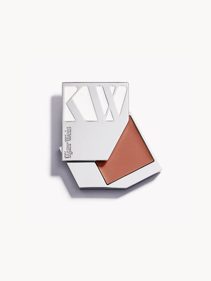 Fard à joues crème--Éclat désiré pour la vente par Kjaer Weis