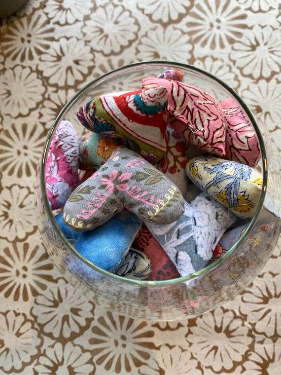 Belle's Nest - Wholesale Sachet - Mini Lavender Heart Sachets1