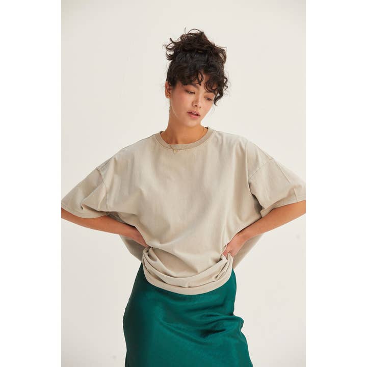 HYFVE - Wholesale T-Shirt - Women's - DZ24E437-OVERSIZED DISTRESSED COTTON T-SHIRT