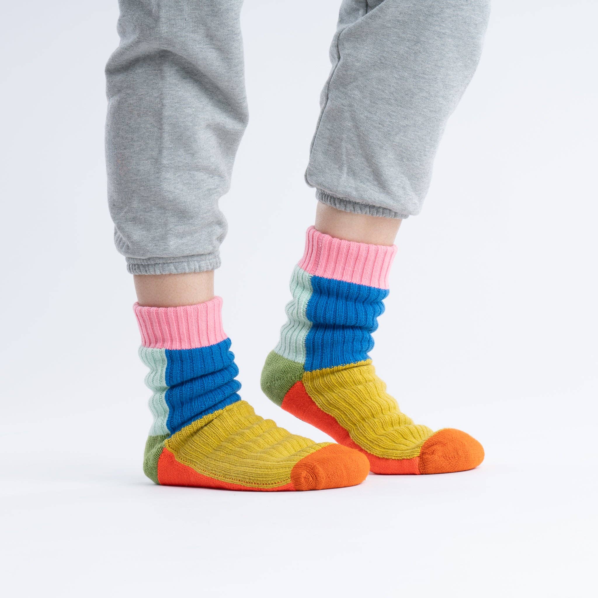 VERLOOP | knits - Wholesale Sock Slippers - Unisex - Kaleidoscope Knit House Socks8