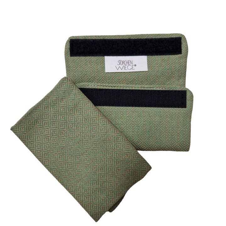 Seat belt pad for wholesale by Storchenwiege GmbH & Co. KG