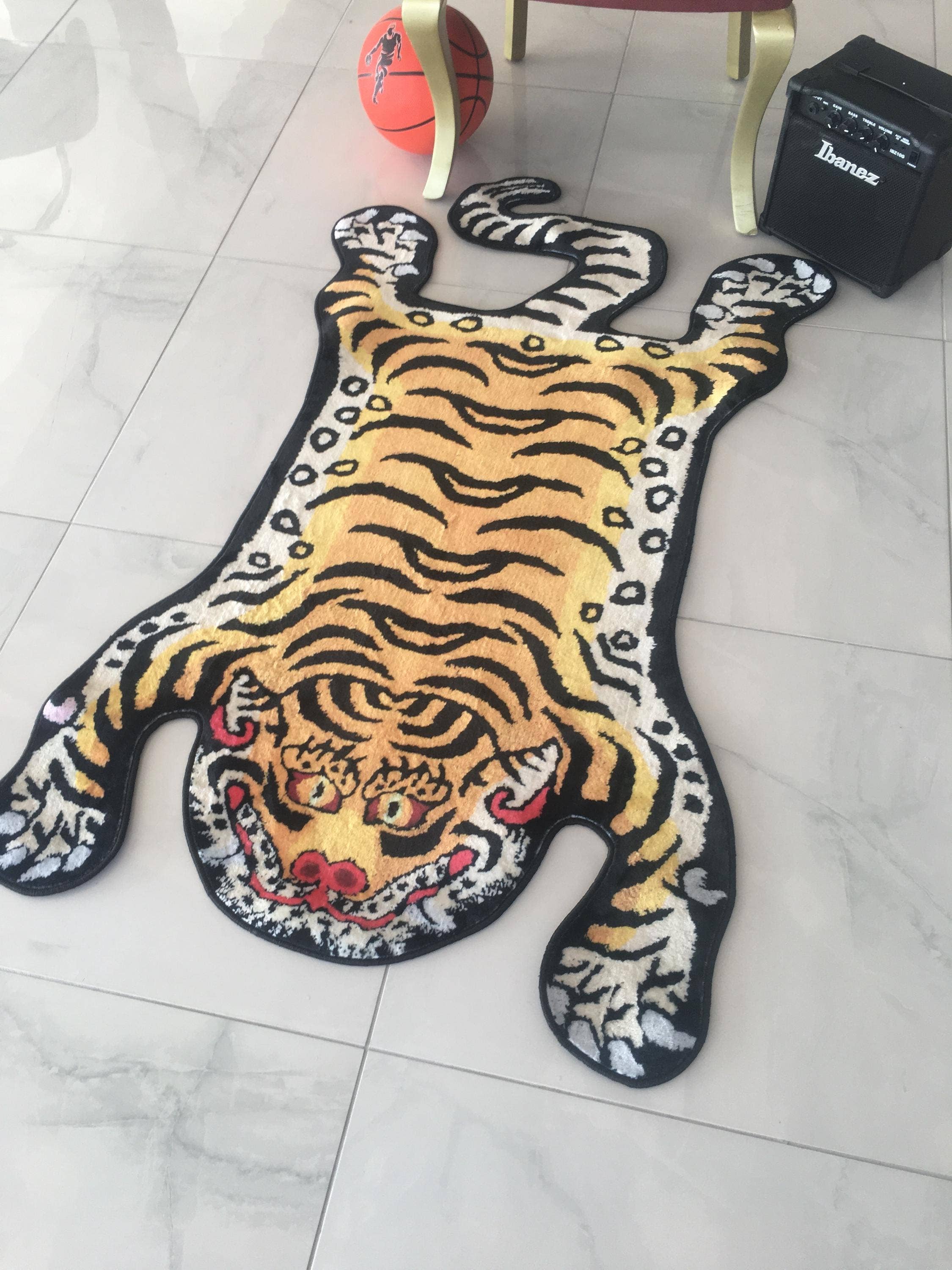 Rugendary Trade LLC - Wholesale Vloerkleed - Tijgervormig Tapijt: Cartoon Tibetaans Dierentapijt, Boho Decor1