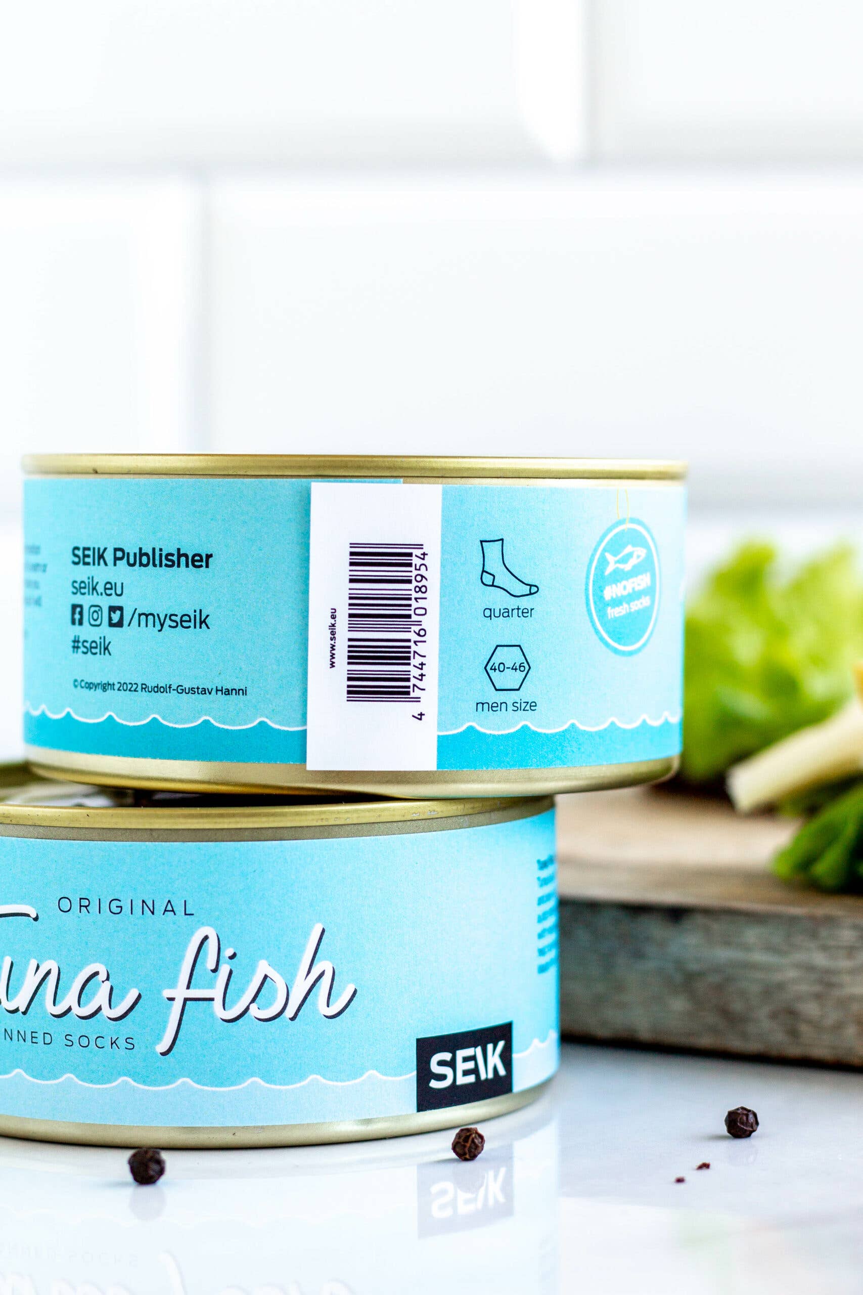 Red Tinned Fish Socks - Tuna (men size 40-46) for wholesale on Faire2