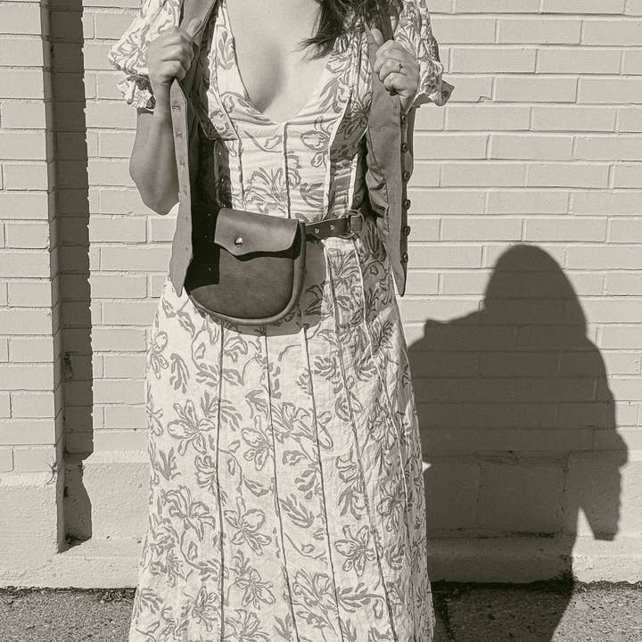 Middleyak Leather Co. - Wholesale Tote Bag - Women's - Marguerite Leather Sporran | Crossbody Bag13