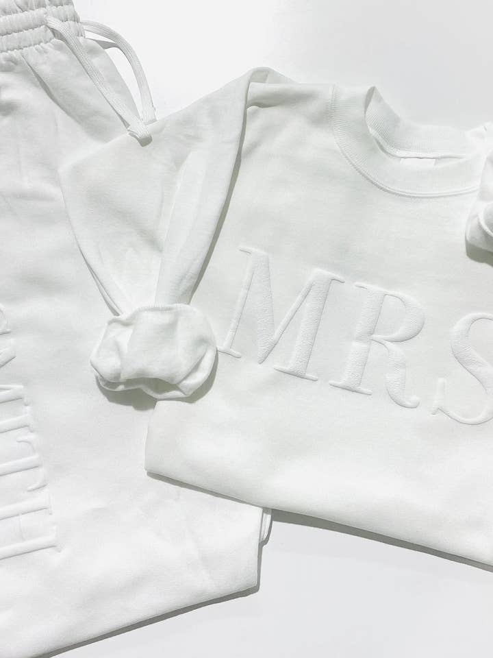 Up2ournecksinfabric - Wholesale Lounge Set - Women's - Custom Matching Wifey & Hubby Sweatsuits7