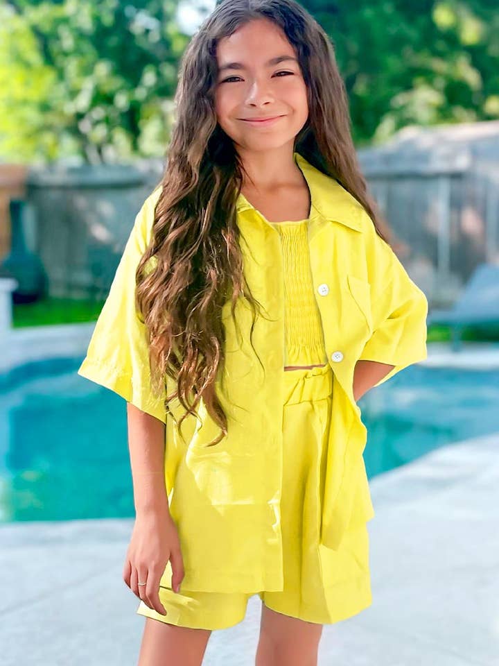 GKSS-M23-3093B 3-delige korte set voor meisjes met gesmokte tanktop voor wholesale door Cutie Patootie Clothing